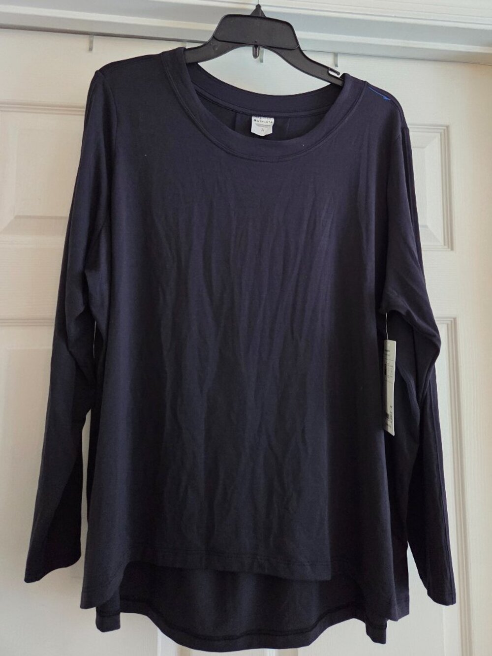 Athleta ‘With Ease’ Long Sleeve Workout Tee Pleated Back.  Haute Ease High Low